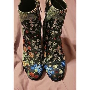 Indigo Road Iveraly 2 Textile Tapestry Ankle Boots Size 9.5 Hippie Whimsical